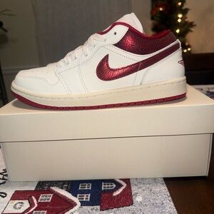 Air Jordan 1 Low SE White and red women’s Sneakers size 9 new